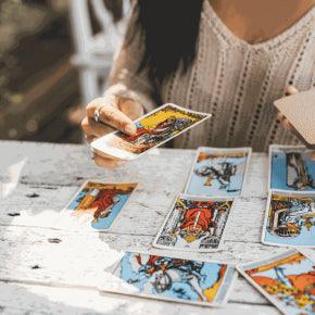 Consulta de Tarot ou Cartas Ciganas (Vídeo chamada) - Fenix Store
